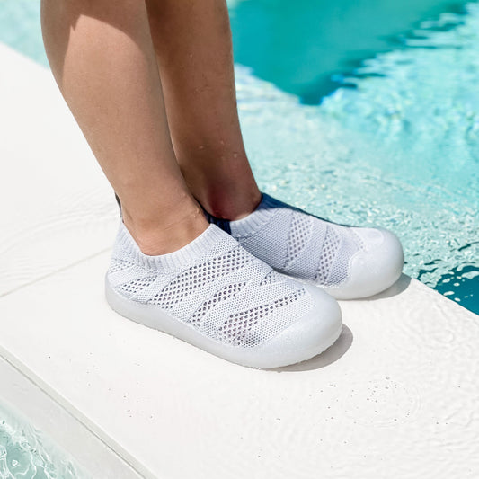 PRE-ORDER – Jan & Jul - Jelly Jumper Flow Shoes